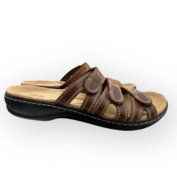 NWT Clarks Womens Leisa Cacti Leather Embellished Slip-on Sandals Brown Sz 8.5 - Picture 3 of 13